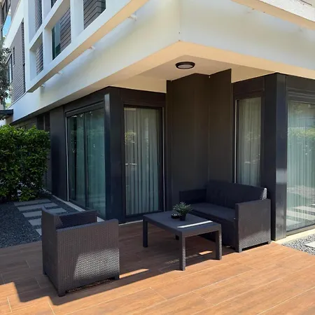 Z-suites アパートホテル *